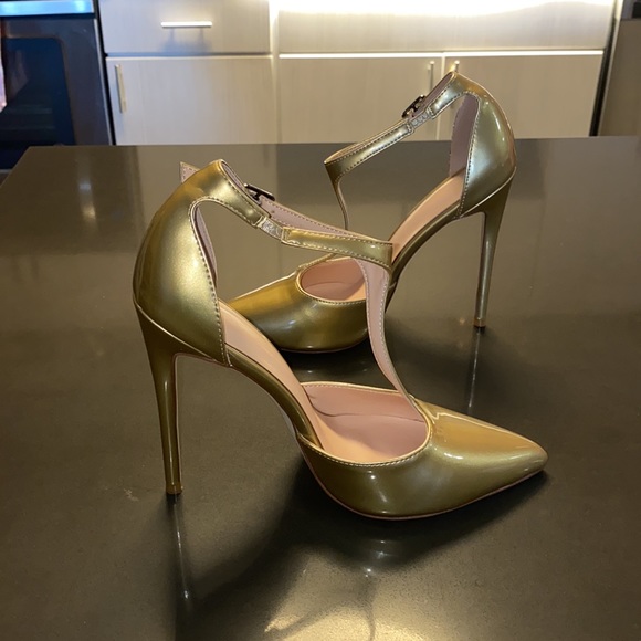 NWT SAMMITOP Women's Pointed Toe High Heel T-Strap Pumps in Gold - Picture 9 of 12